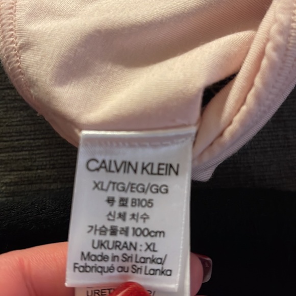 Calvin Klein Padded Bralette - Picture 5 of 7